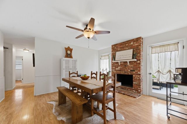 6521 E Farmview, Wichita, KS 67206