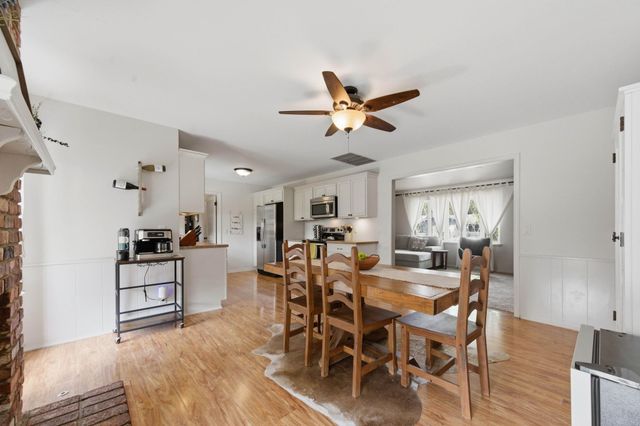 6521 E Farmview, Wichita, KS 67206