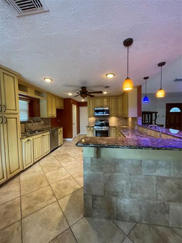 12511 Ravens Mate Drive, Cypress, TX 77429