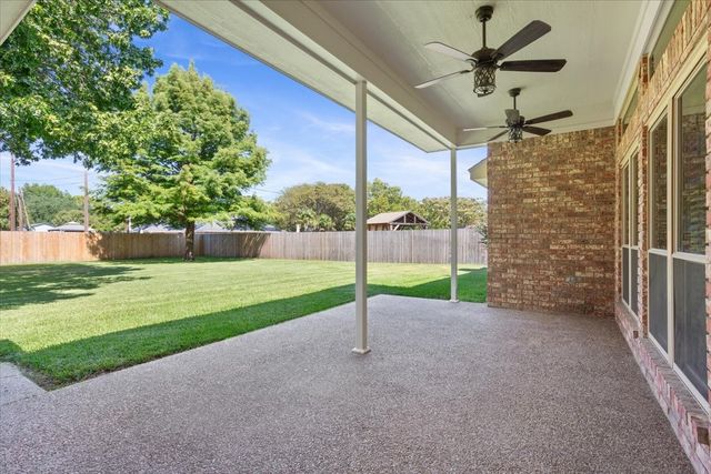 609 Wheatland Drive, Waco, TX 76657