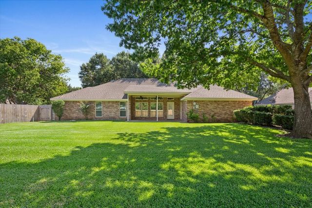 609 Wheatland Drive, Waco, TX 76657