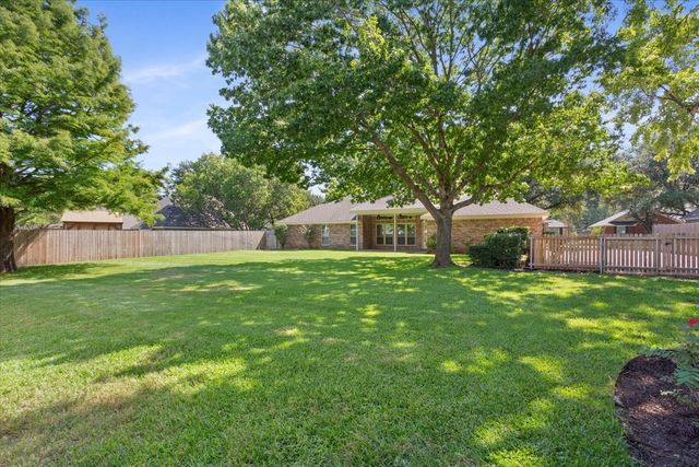 609 Wheatland Drive, Waco, TX 76657