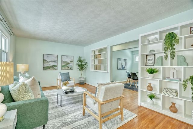 118 Maiden Lane, Greece, NY 14616