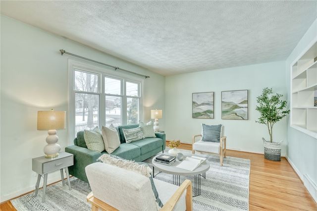 118 Maiden Lane, Greece, NY 14616