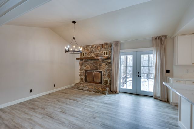 204 Morris Dr, Greenbrier, TN 37073