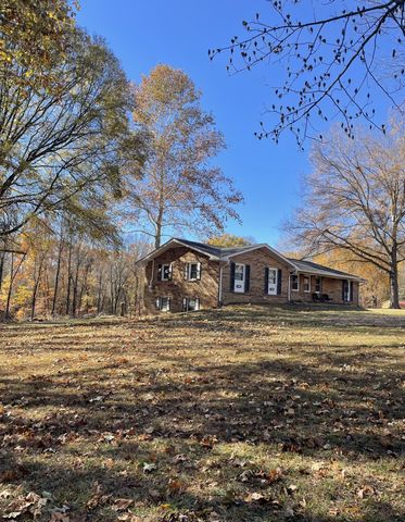 204 Morris Dr, Greenbrier, TN 37073
