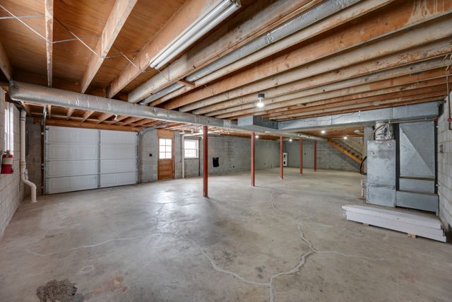 204 Morris Dr, Greenbrier, TN 37073