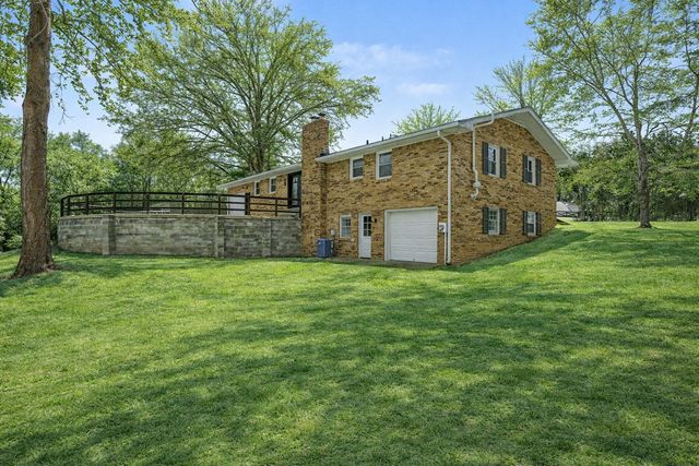 204 Morris Dr, Greenbrier, TN 37073