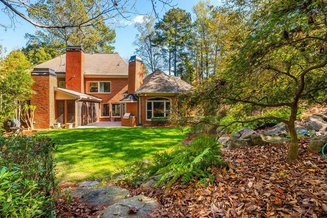 5550 Errol Pl, Atlanta, GA 30327