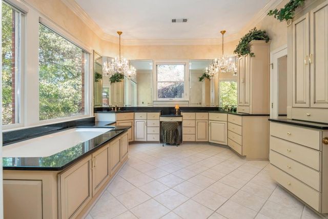 5550 Errol Pl, Atlanta, GA 30327