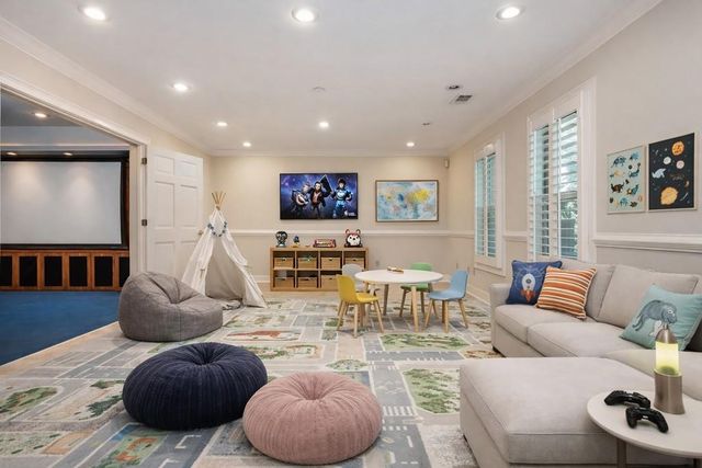 5550 Errol Pl, Atlanta, GA 30327