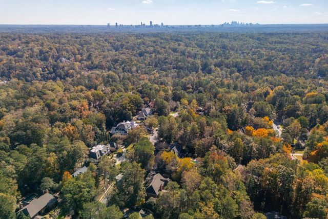 5550 Errol Pl, Atlanta, GA 30327