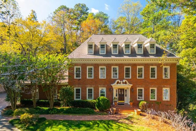 5550 Errol Pl, Atlanta, GA 30327