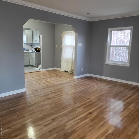 11924 203rd Street, Saint Albans, NY 11412