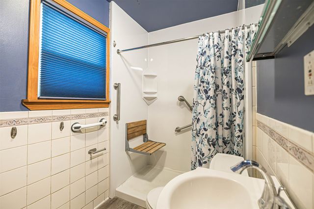 315 PARADE Street, Erie, PA 16507