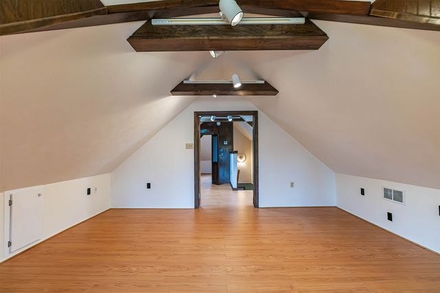 315 PARADE Street, Erie, PA 16507