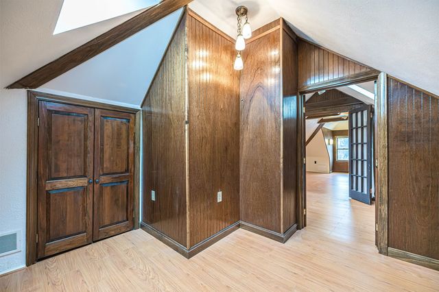 315 PARADE Street, Erie, PA 16507