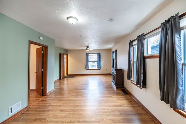 315 PARADE Street, Erie, PA 16507