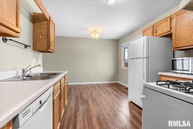 4421 Venetian Drive, Springfield, IL 62703