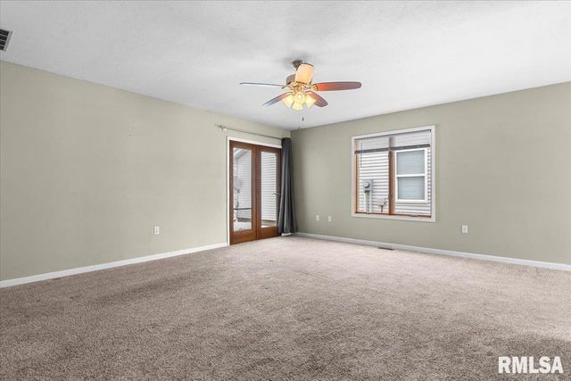 4421 Venetian Drive, Springfield, IL 62703