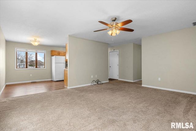 4421 Venetian Drive, Springfield, IL 62703