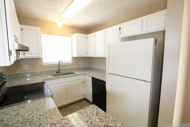 3127 Stoney Leaf, San Antonio, TX 78247