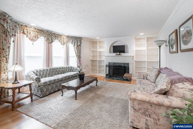 3864 Spring St S, Salem, OR 97302