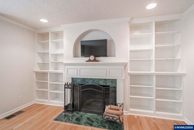 3864 Spring St S, Salem, OR 97302