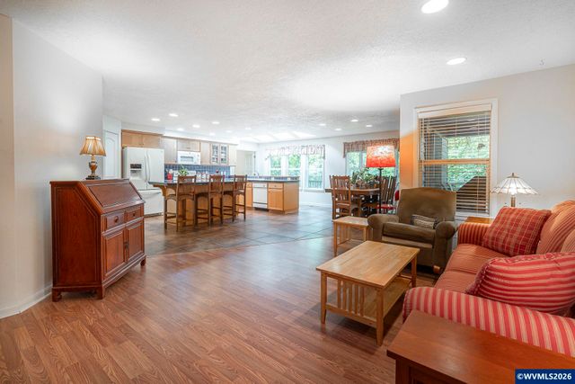3864 Spring St S, Salem, OR 97302