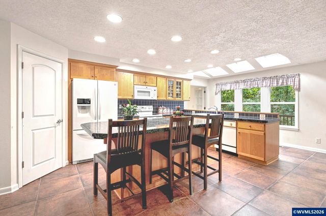 3864 Spring St S, Salem, OR 97302