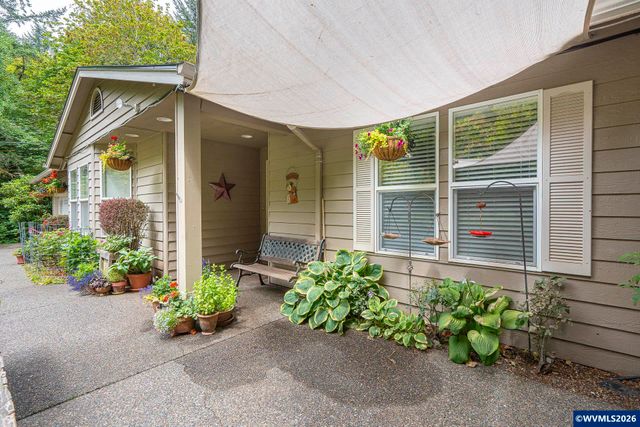 3864 Spring St S, Salem, OR 97302