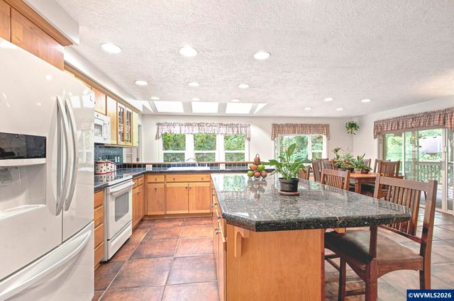 3864 Spring St S, Salem, OR 97302