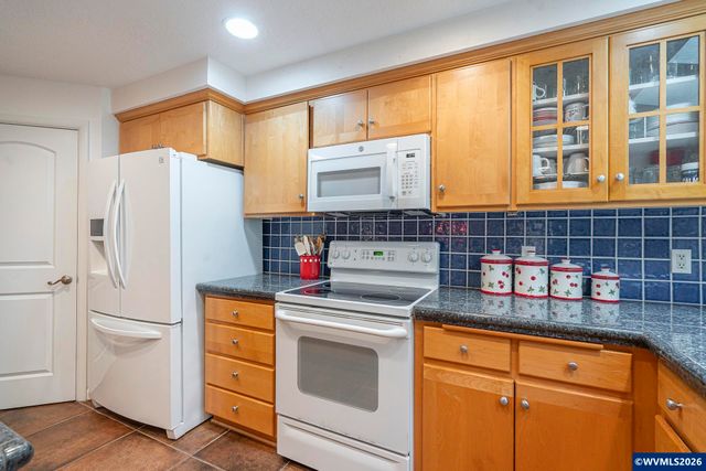 3864 Spring St S, Salem, OR 97302