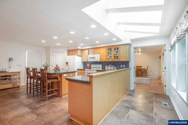 3864 Spring St S, Salem, OR 97302