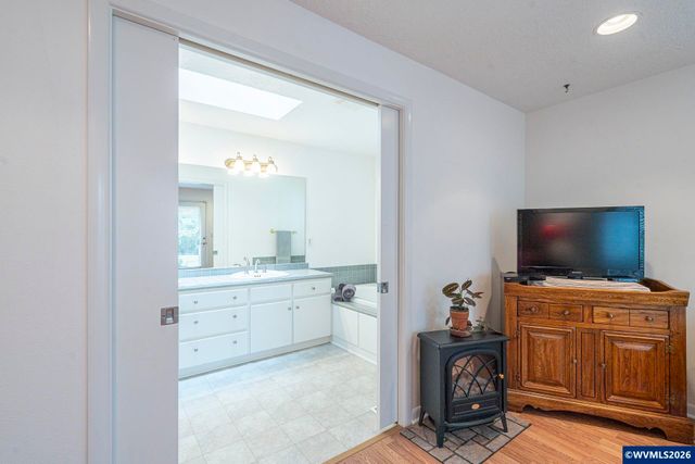 3864 Spring St S, Salem, OR 97302