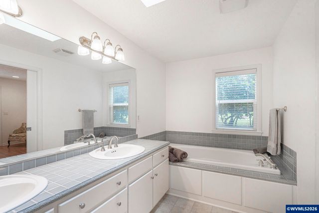 3864 Spring St S, Salem, OR 97302