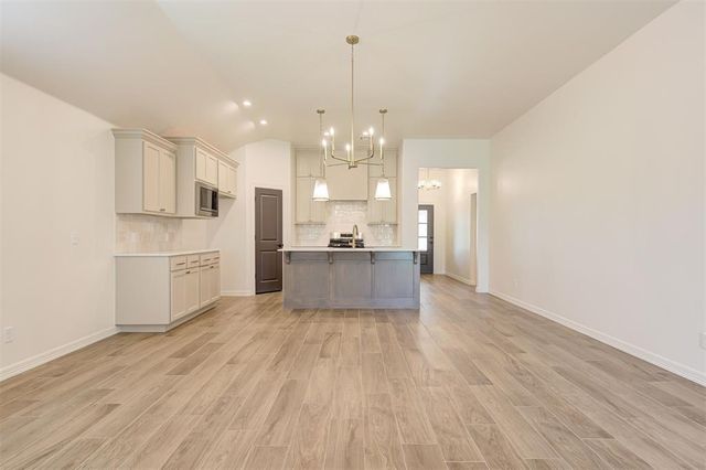 4356 Ranchwood Drive, Edmond, OK 73025
