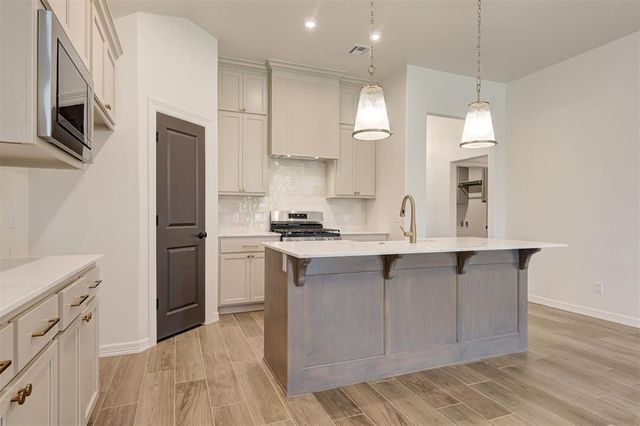 4356 Ranchwood Drive, Edmond, OK 73025