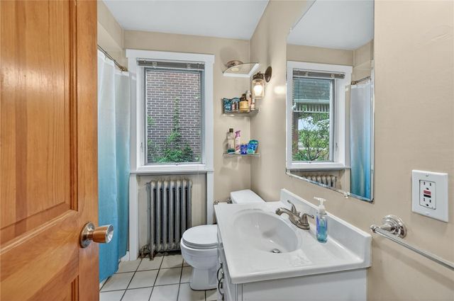 3819 Winterburn Ave, Greenfield, PA 15207