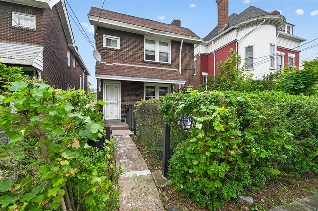 3819 Winterburn Ave, Greenfield, PA 15207