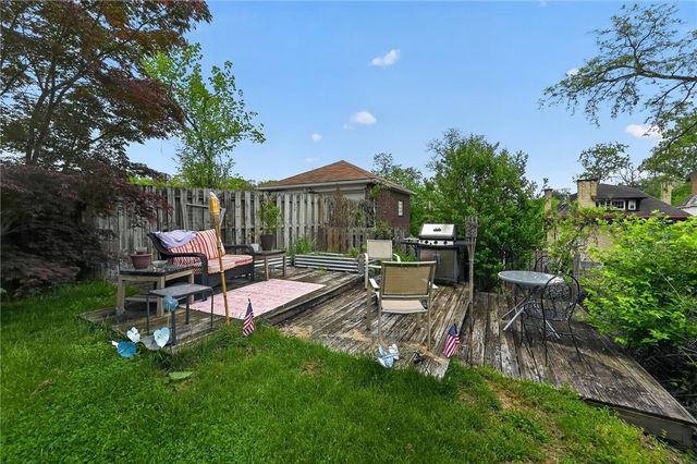 3819 Winterburn Ave, Greenfield, PA 15207