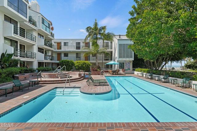 2920 Neilson Way 304, Santa Monica, CA 90405