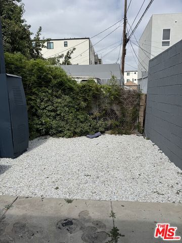 1283 W 36th Street, Los Angeles, CA 90007