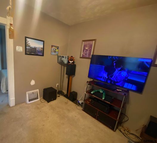 4510 S 32 Street, Omaha, NE 68107