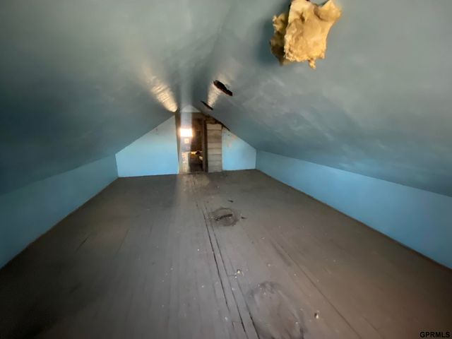 4510 S 32 Street, Omaha, NE 68107