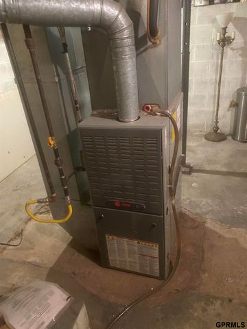 4510 S 32 Street, Omaha, NE 68107