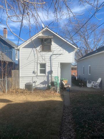 4510 S 32 Street, Omaha, NE 68107