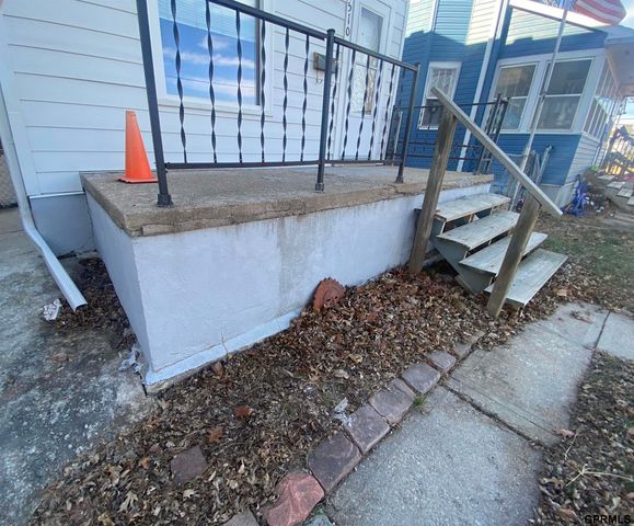 4510 S 32 Street, Omaha, NE 68107