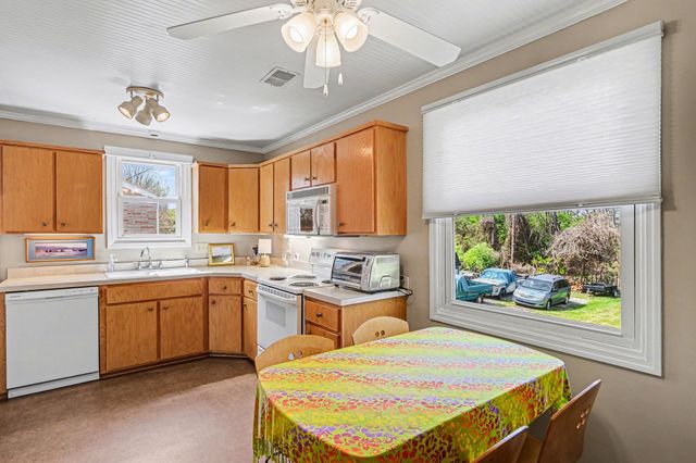 822 Kent Rd, Nashville, TN 37214