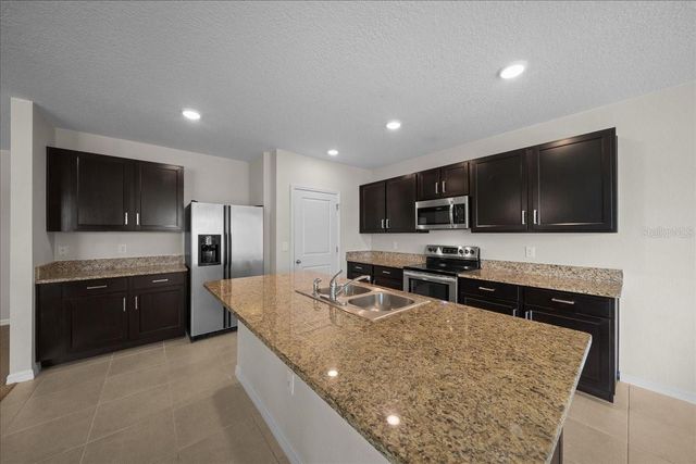 5025 NE 15TH PLACE, Ocala, FL 34470